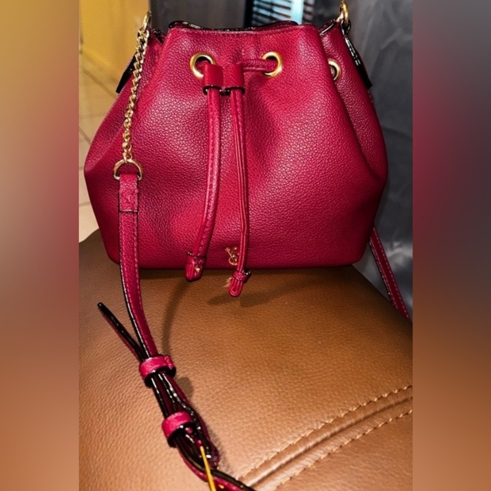 Victoria’s Secret Small Elegant Burgundy Bucket Bag NWOT